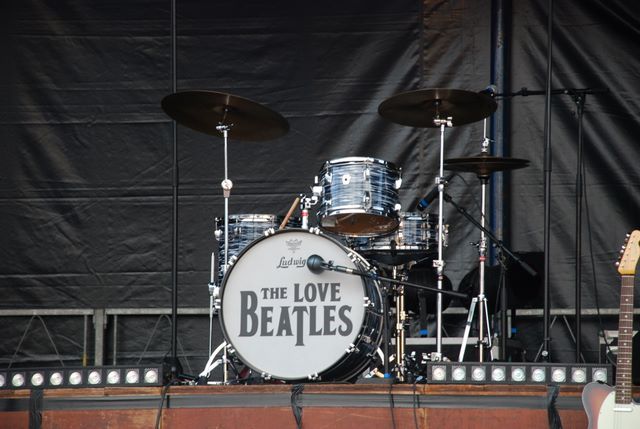 The Love Beatles